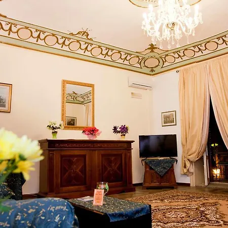 Locami Piazzetta Messinese Bed and breakfast Palermo